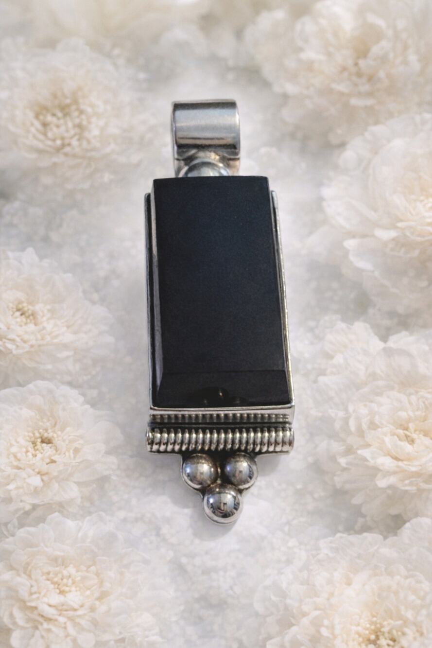 925 Sterling Silver Mexico Onyx Pendant Stamped Rectangle 2 in. 21g total weight
